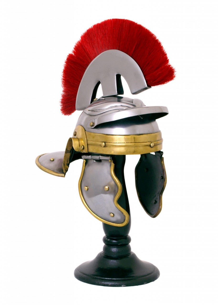 Casque de centurion miniature sur support en bois
