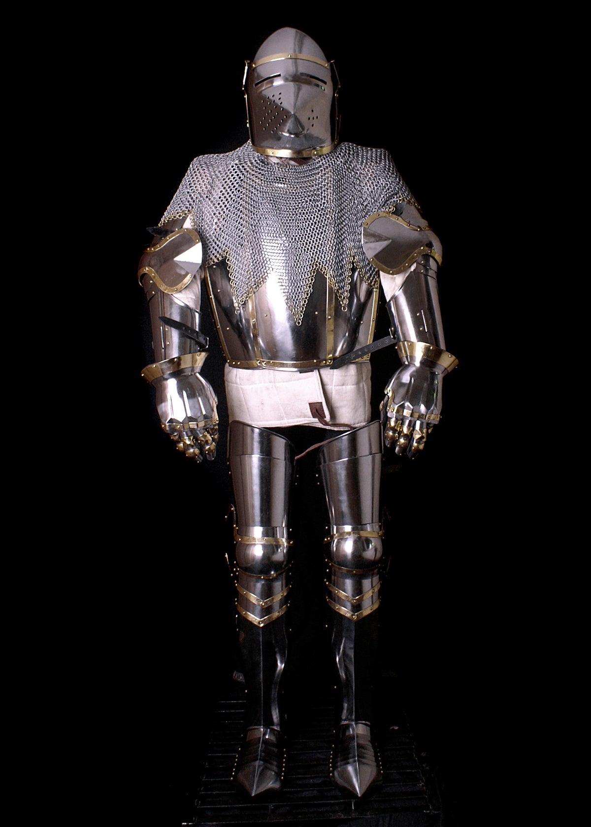 Armure de chevalier de Churburg complète en acier