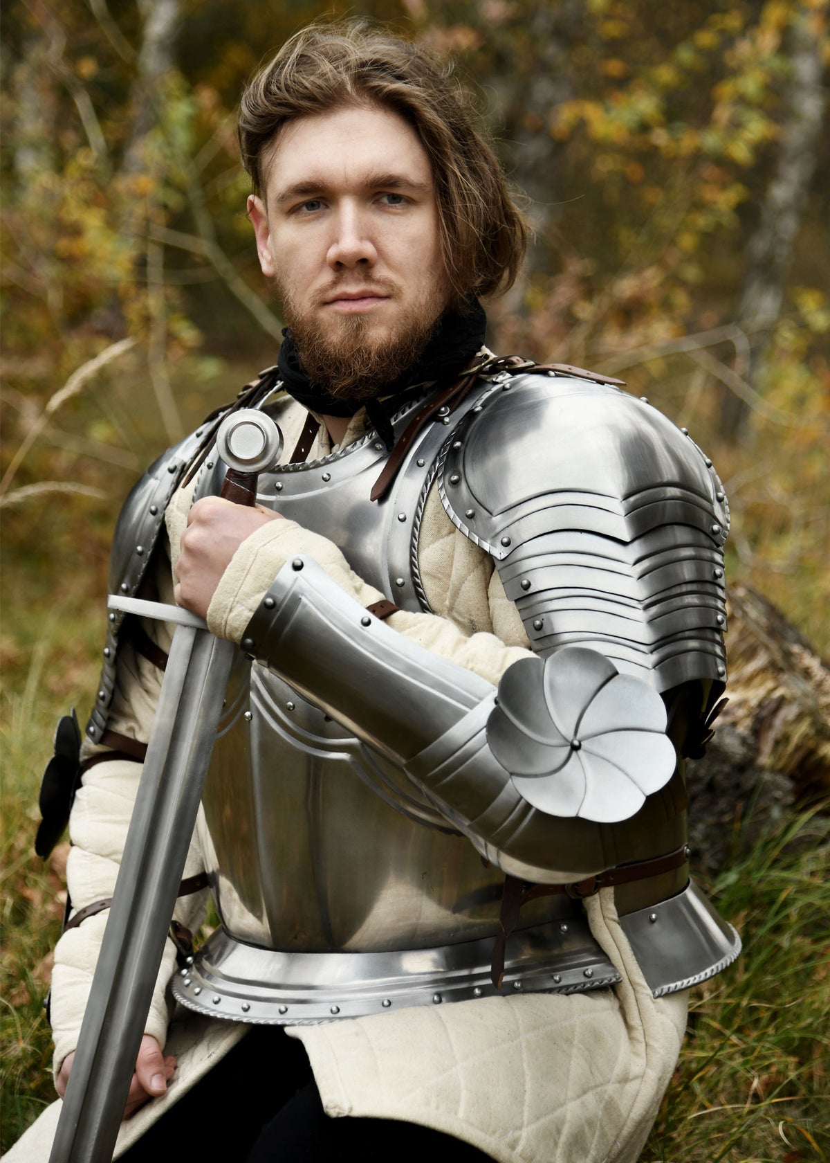 Bras d'armure gothiques en acier, la paire