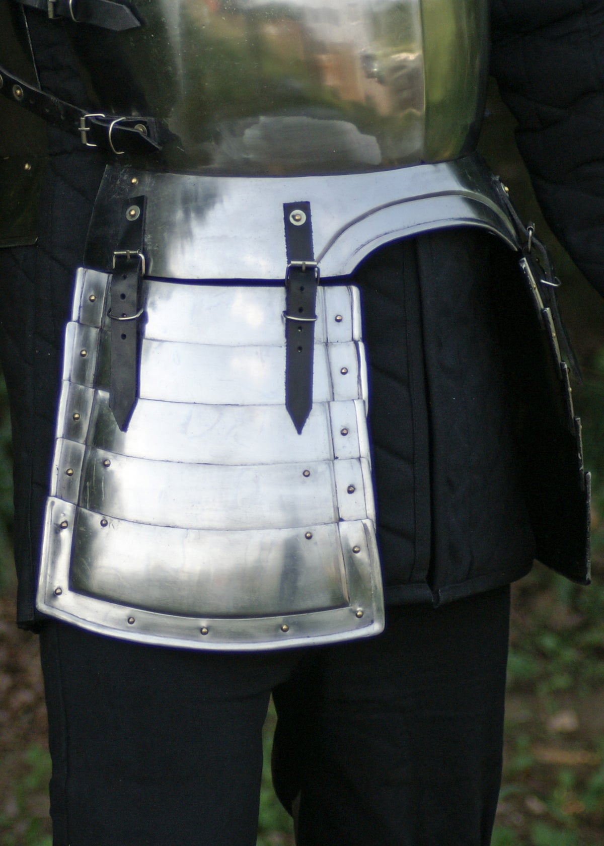 Cuirasse avec tassettes du XVIe siècle en acier
