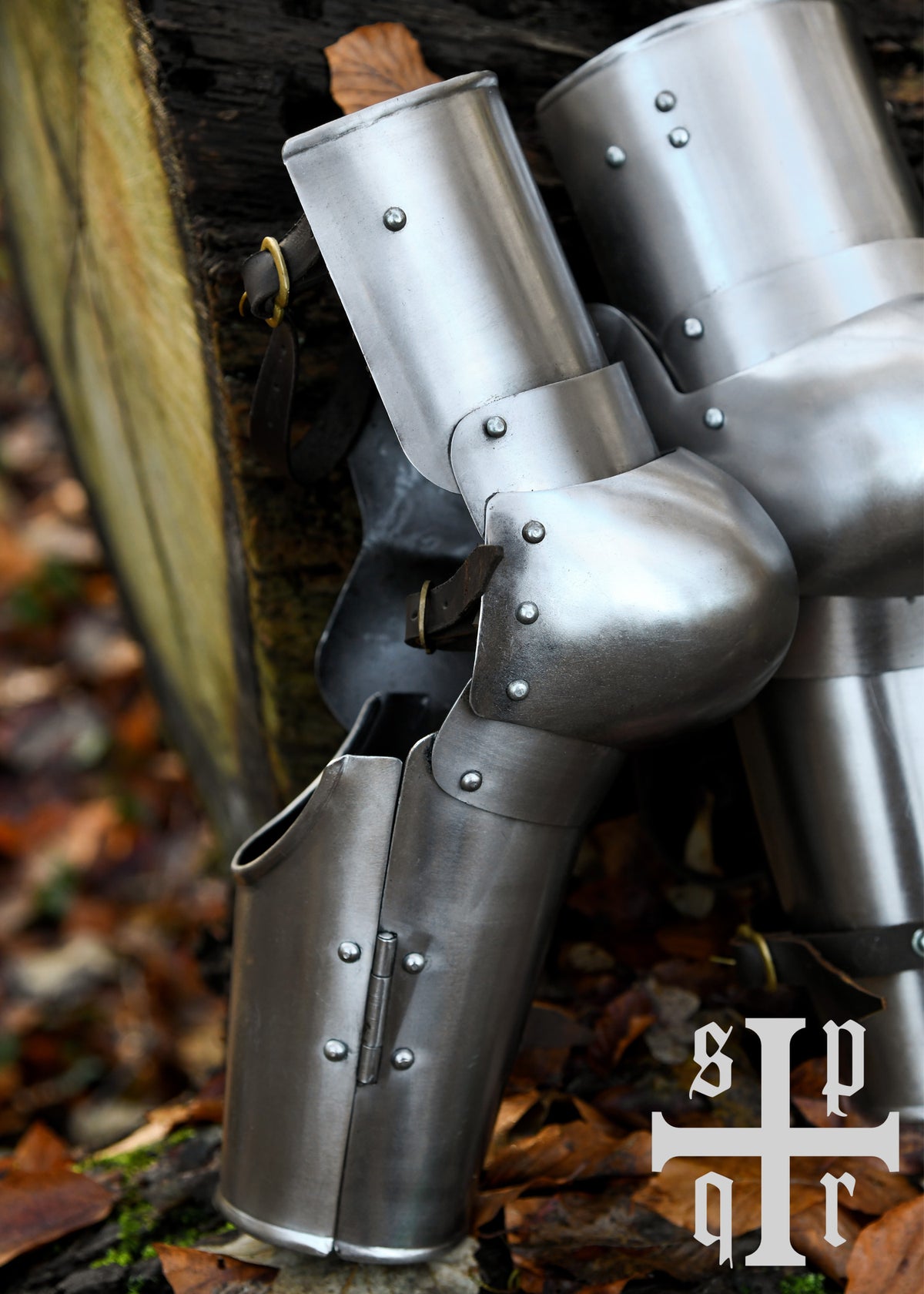 Armure de bras médiévale avec cubitières en acier, la paire