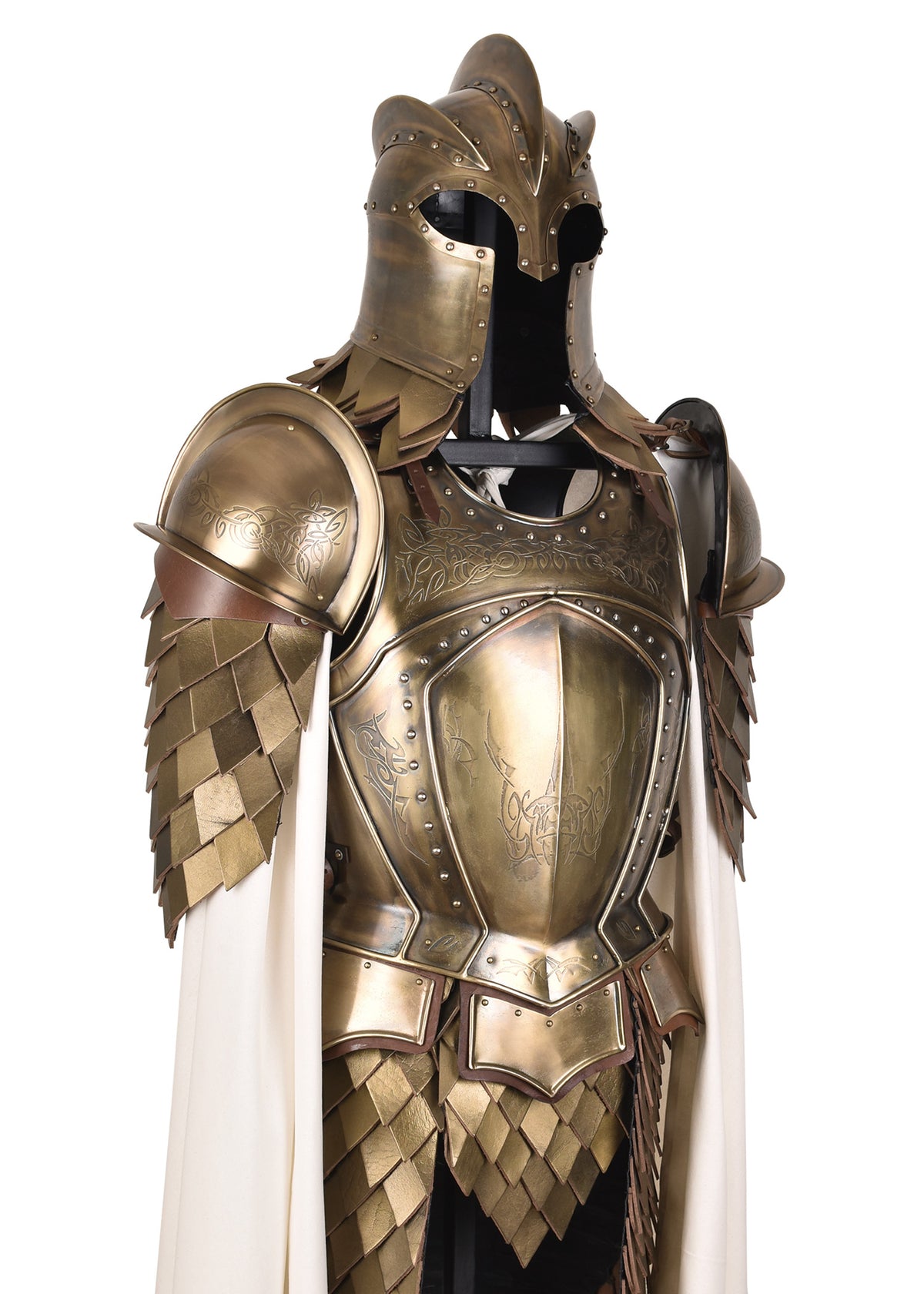 Armure de la Garde royale en acier finition laiton avec casque et cape