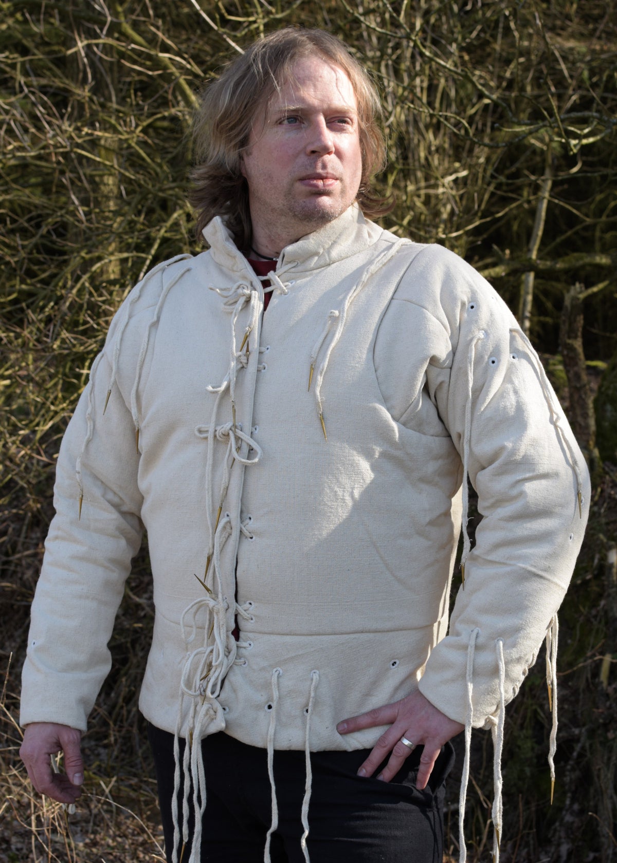 Veste d'armure rembourrée médiévale à aiguillettes