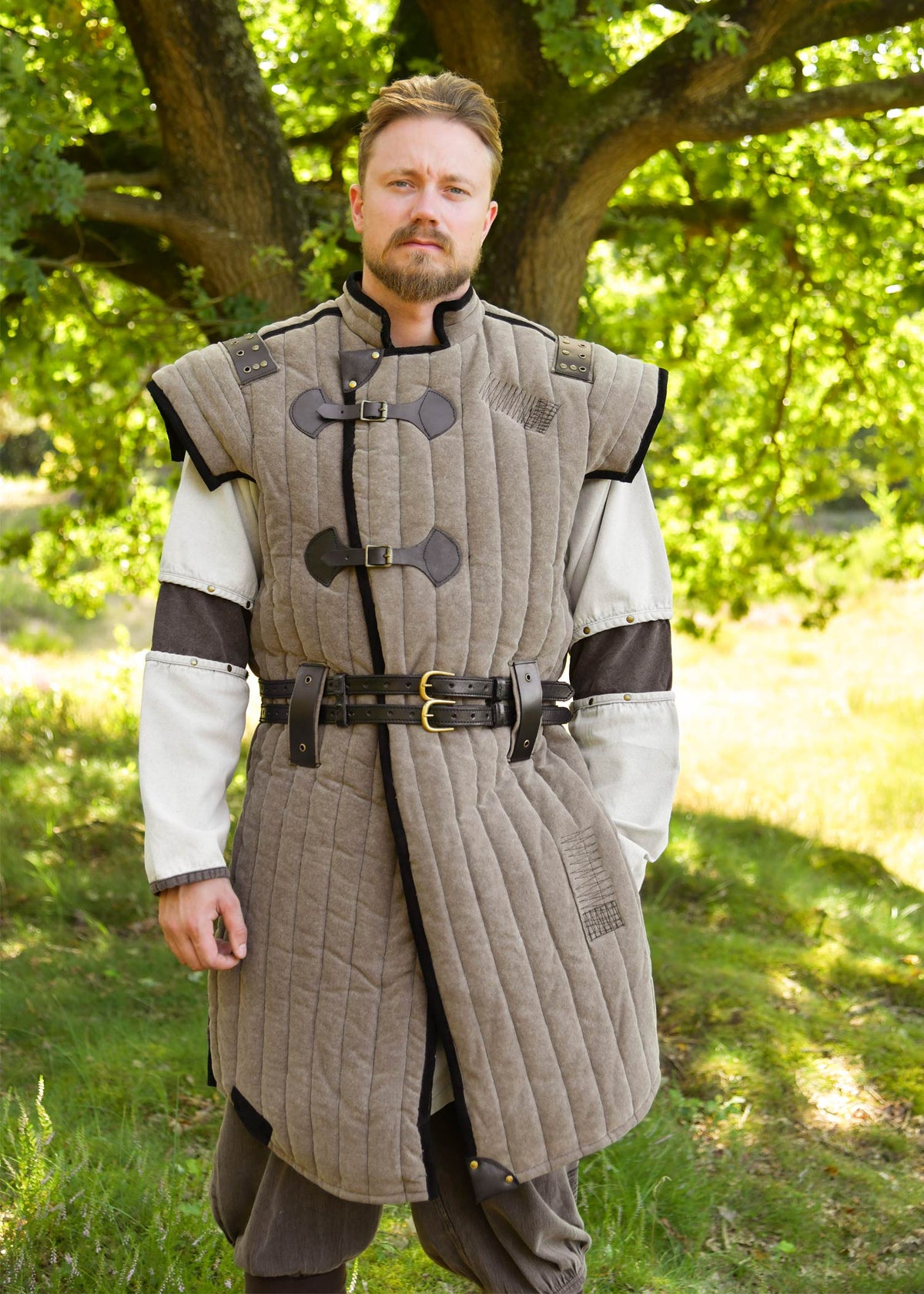 Gambison médiéval Vari aspect usé, marron et noir