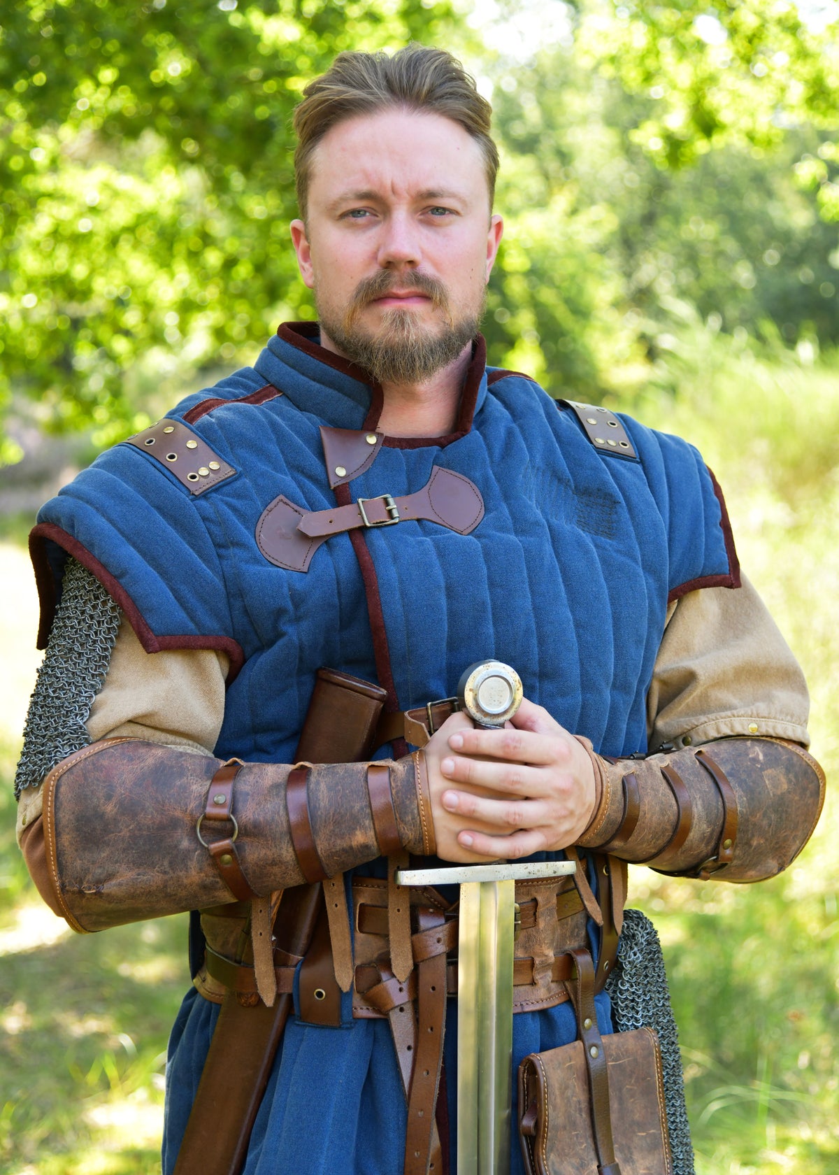 Gambison médiéval Vari aspect usé, bleu et marron