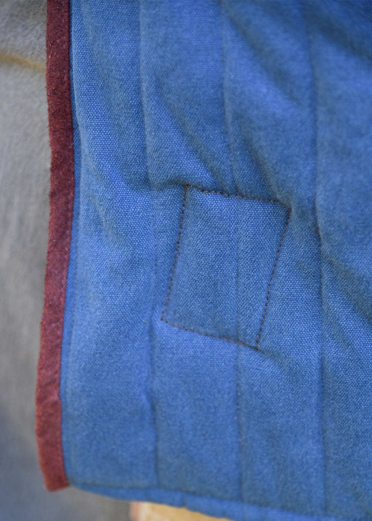 Gambison médiéval Vari aspect usé, bleu et marron
