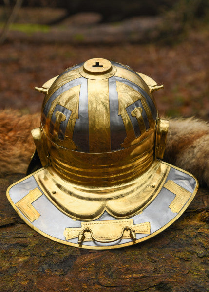 Attischer Helm aus Messing mit Haarbusch, ca. 300 v. Chr.