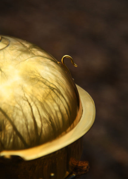 Attischer Helm aus Messing mit Haarbusch, ca. 300 v. Chr.