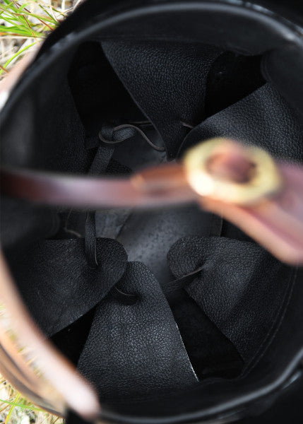 Italisch-korinthischer Helm, Stahl mit antiker Finitur