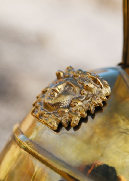 Attischer Helm aus Messing mit Haarbusch, ca. 300 v. Chr.