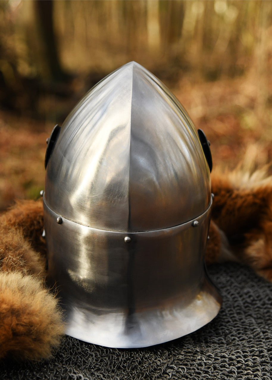 Casque en pot médiéval à visière relevable en acier
