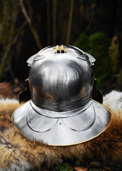 Attischer Helm aus Messing mit Haarbusch, ca. 300 v. Chr.