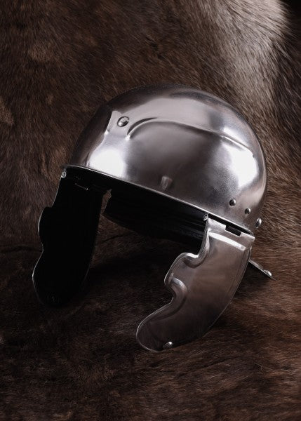 Attischer Helm aus Messing mit Haarbusch, ca. 300 v. Chr.