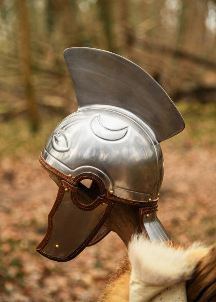 Elmo Attico in Ottone con Cimiero Crinito, circa 300 a.C.