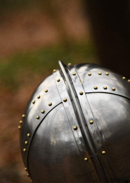 Attischer Helm aus Messing mit Haarbusch, ca. 300 v. Chr.