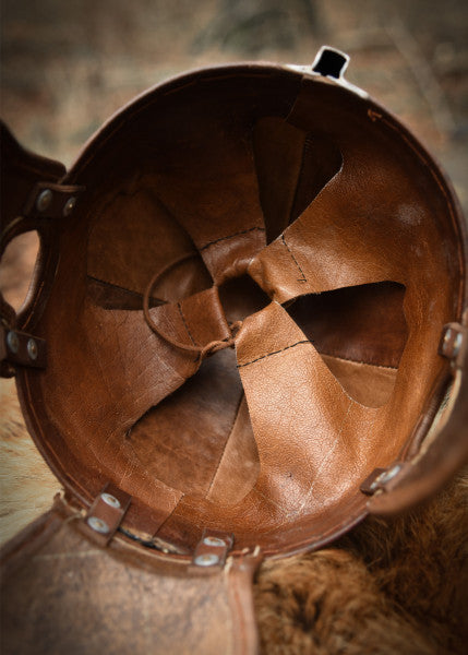 Attischer Helm aus Messing mit Haarbusch, ca. 300 v. Chr.
