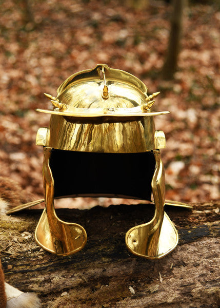 Elmo Attico in Ottone con Cimiero Crinito, circa 300 a.C.