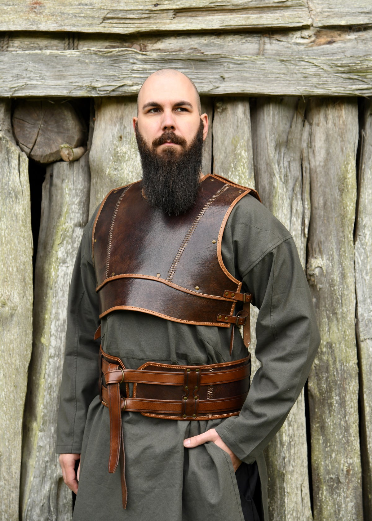 Cuirasse Arnulf en cuir marron
