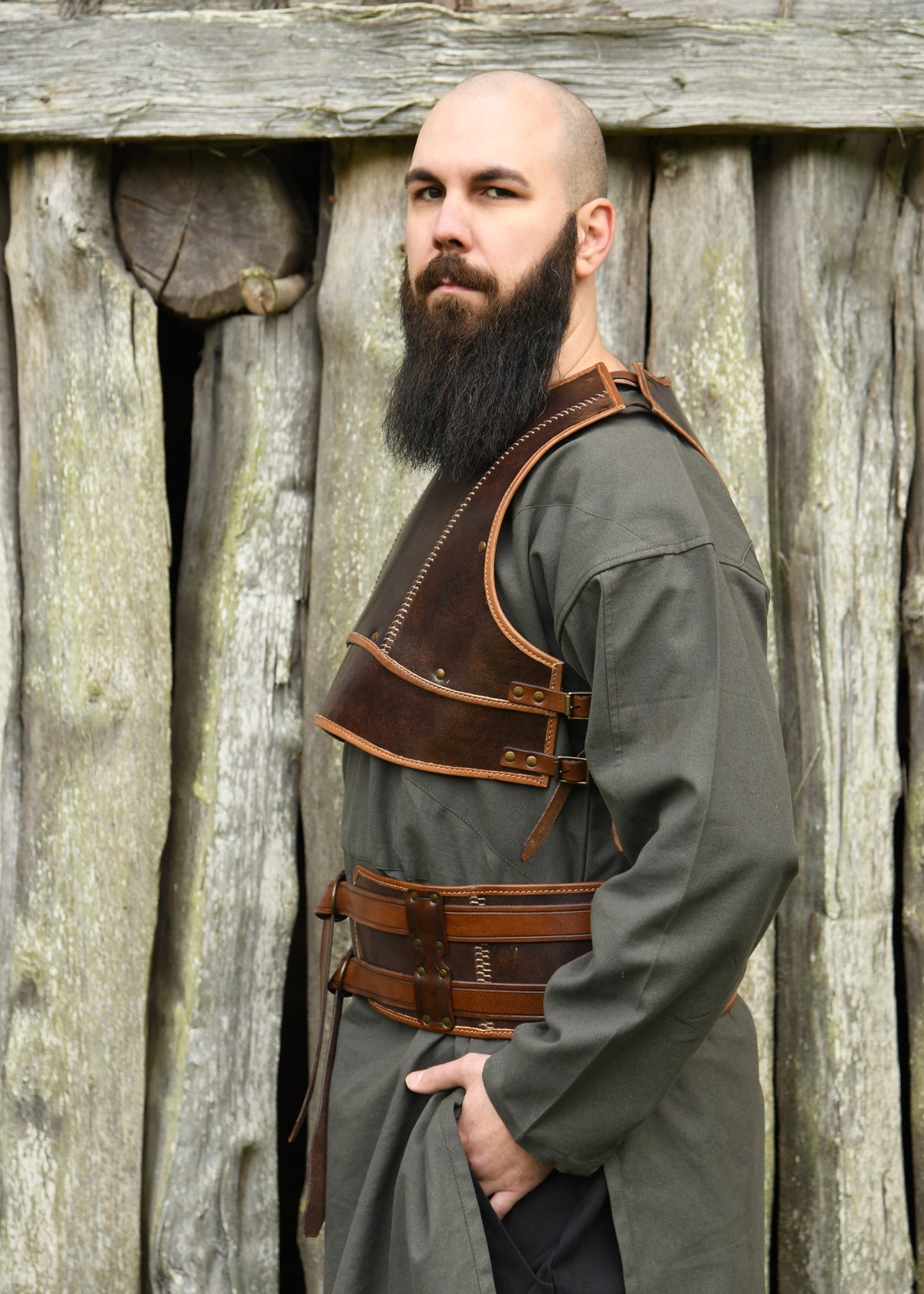 Cuirasse Arnulf en cuir marron