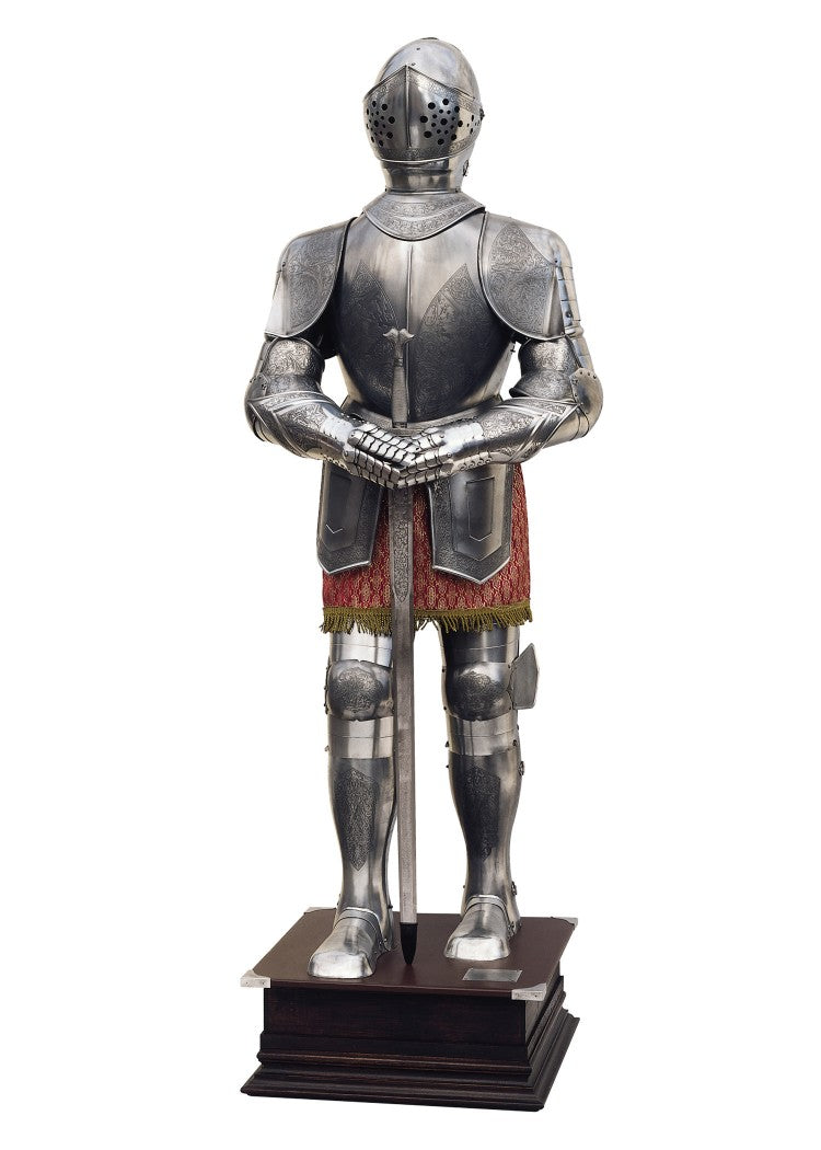 Armure de Charles Quint gravée Marto en taille réelle sur socle en bois