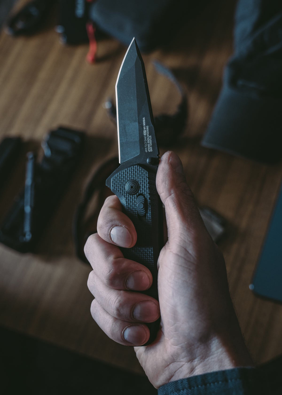 Couteau pliant SOG Vision XR LTE noir, lame tanto
