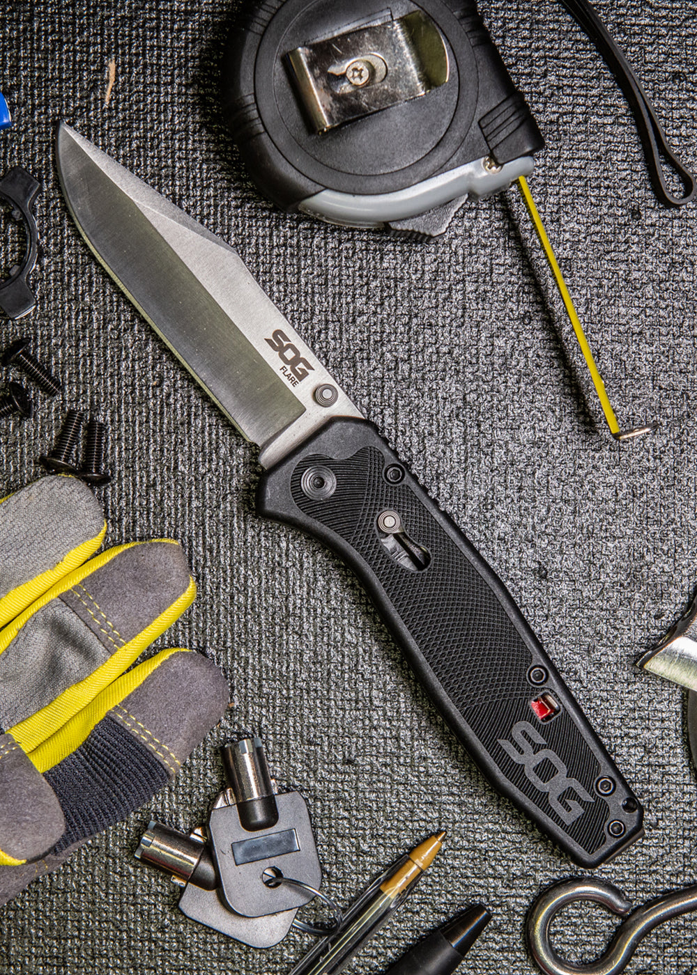 Couteau pliant SOG Flare lame 8Cr13MoV satinée