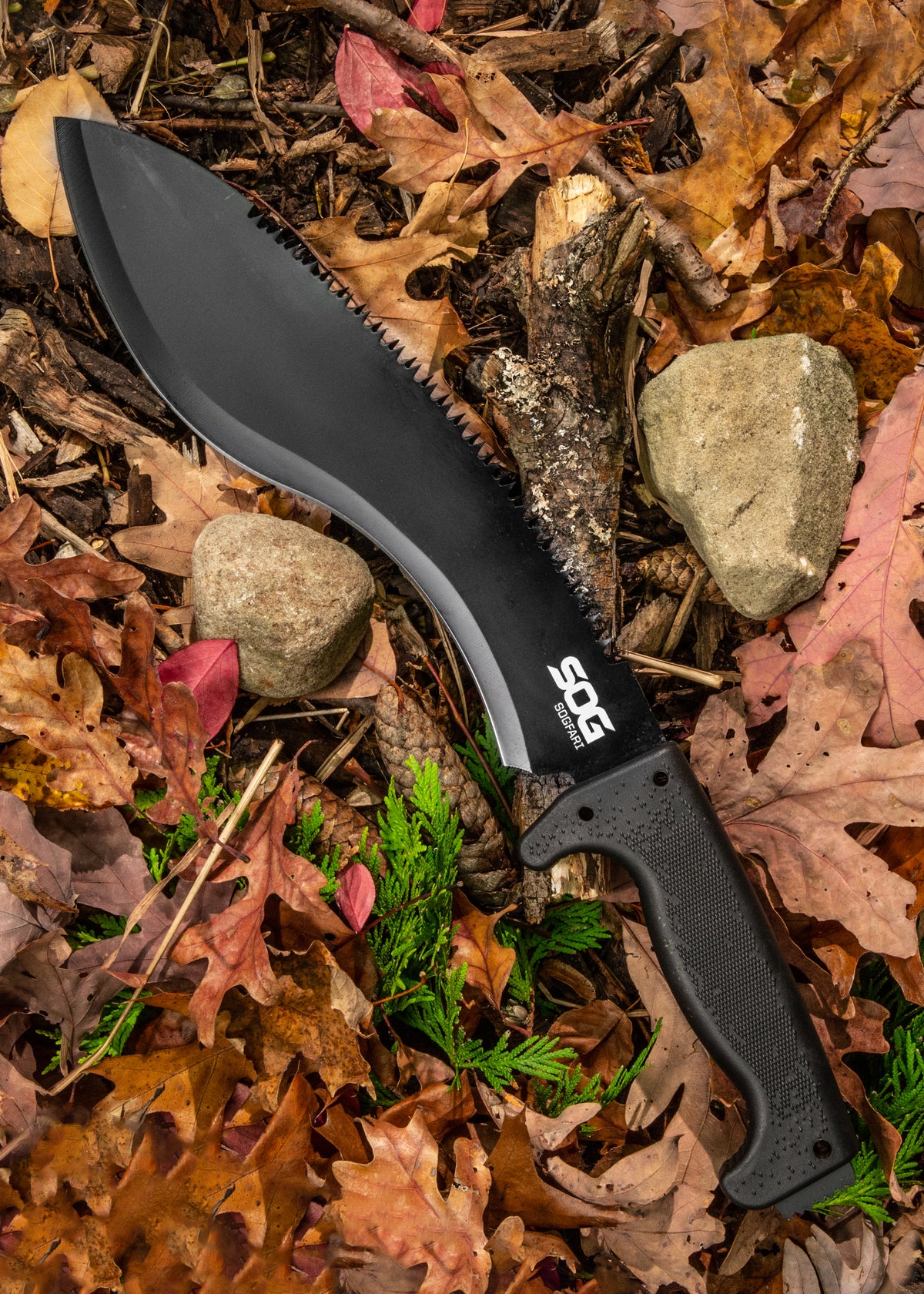 Machette SOG SOGfari Kukri noire