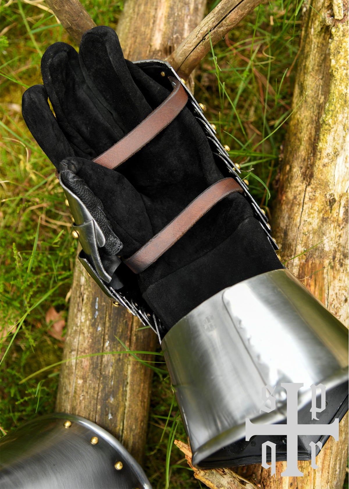Gantelets mitaines style Maximilien en acier, la paire