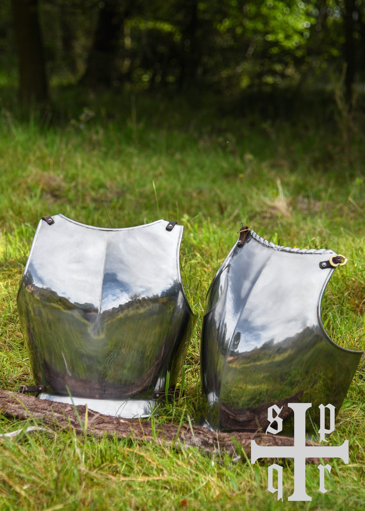 Cuirasse plastron et dossière XVIe siècle en acier