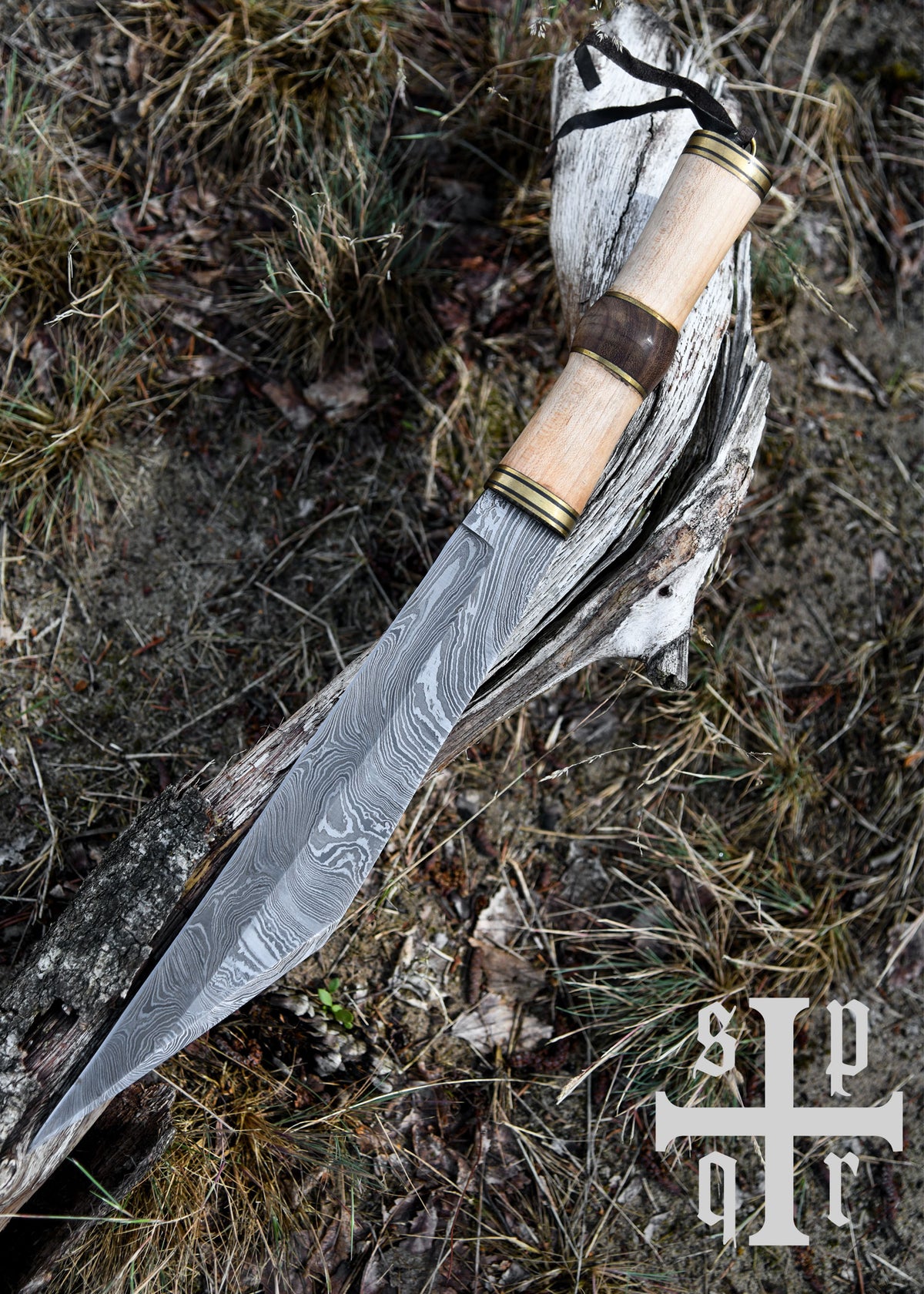 Sax viking en acier damassé avec fourreau en peau de chèvre