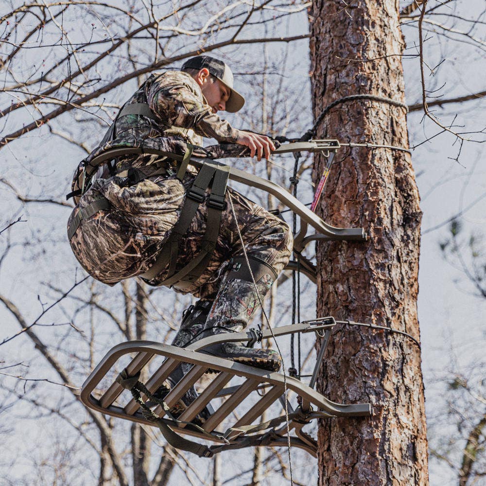 Treestand auto-grimpeur Summit 180° Max SD