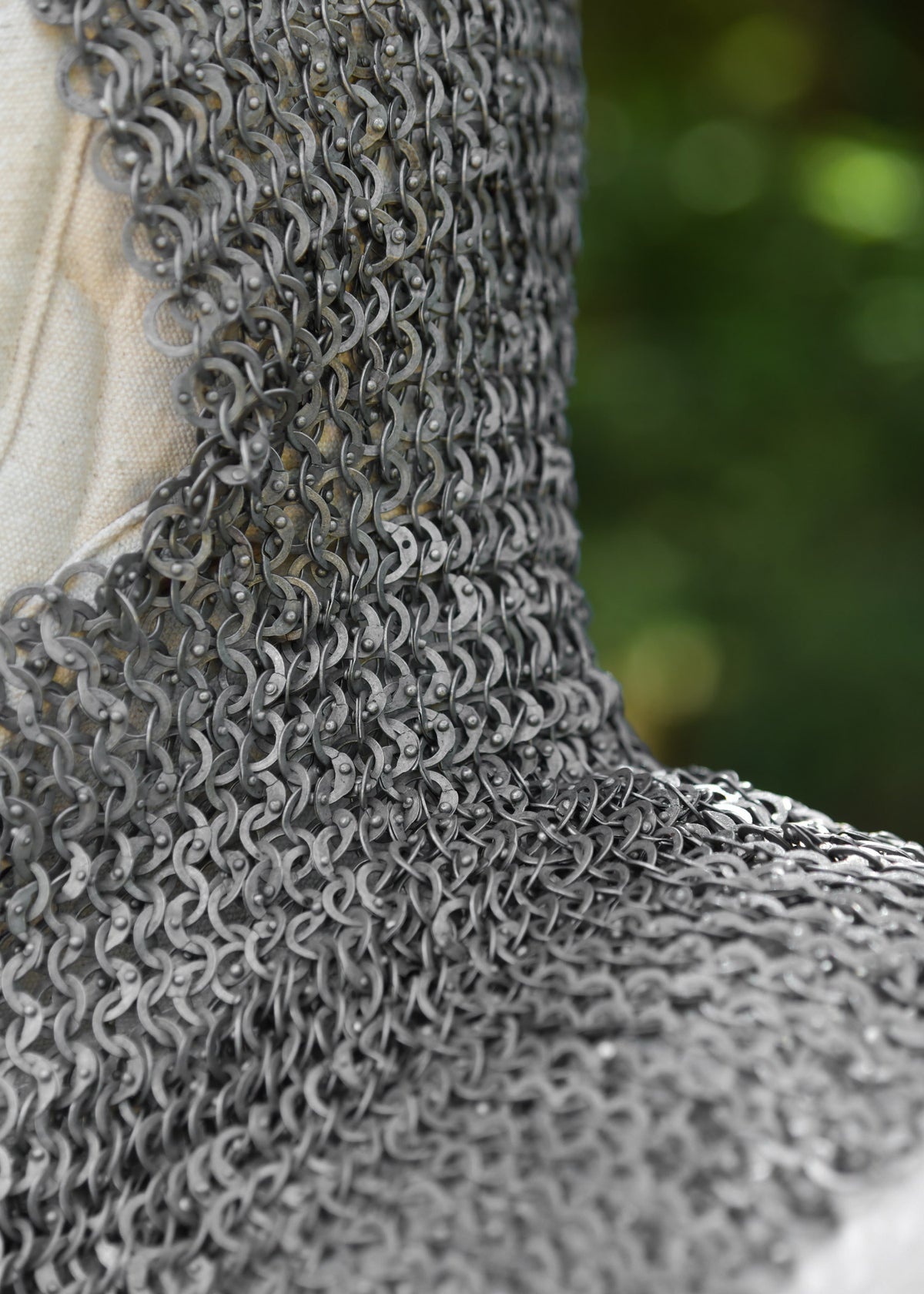 Coiffe de mailles rivetées avec ventail triangulaire