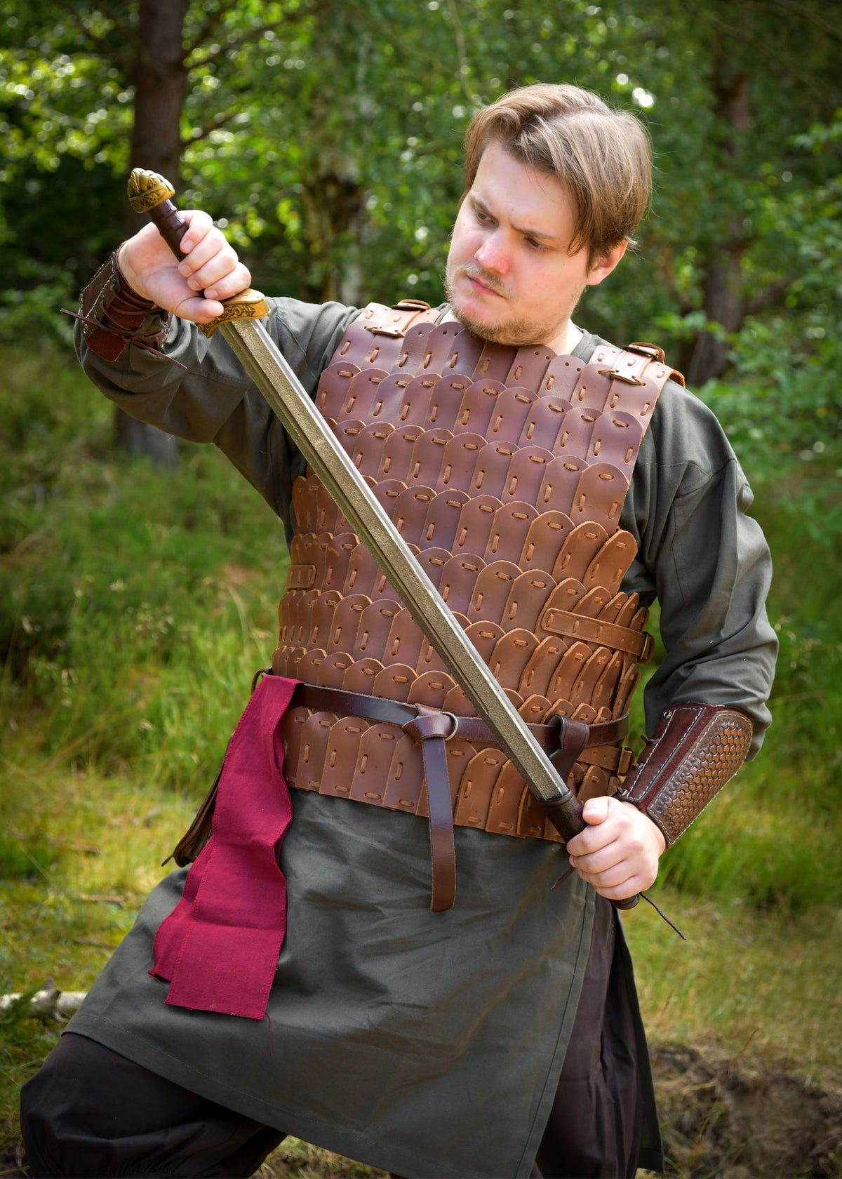 Armure lamellaire en cuir du haut Moyen Âge
