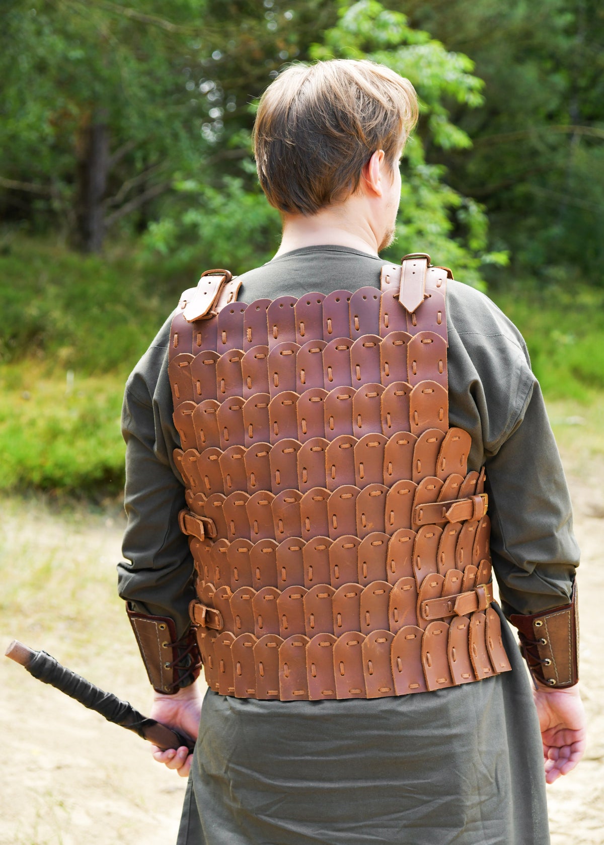 Armure lamellaire en cuir du haut Moyen Âge
