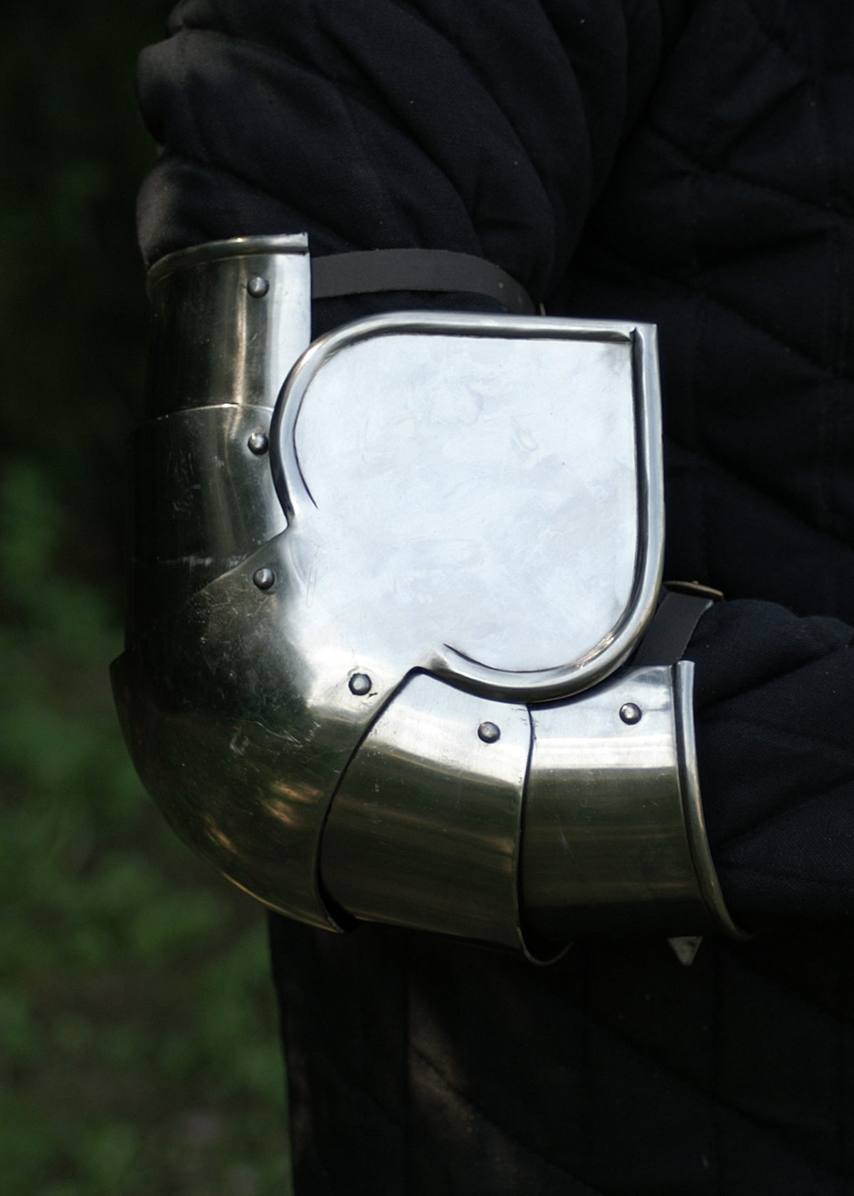 Cubitières articulées Ulfberth en acier, la paire